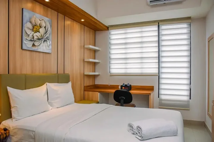 Депок: Nice And Cozy Studio At Evenciio Apartment