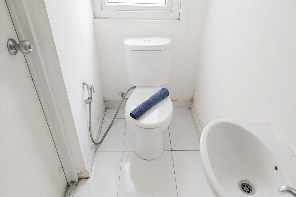 Тангеранг: Mini Simply Studio With No Kitchen At Aeropolis Apartment