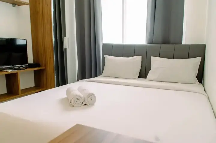 Fully Furnished With Cozy Design Studio Sky House Bsd Apartment — фото 2