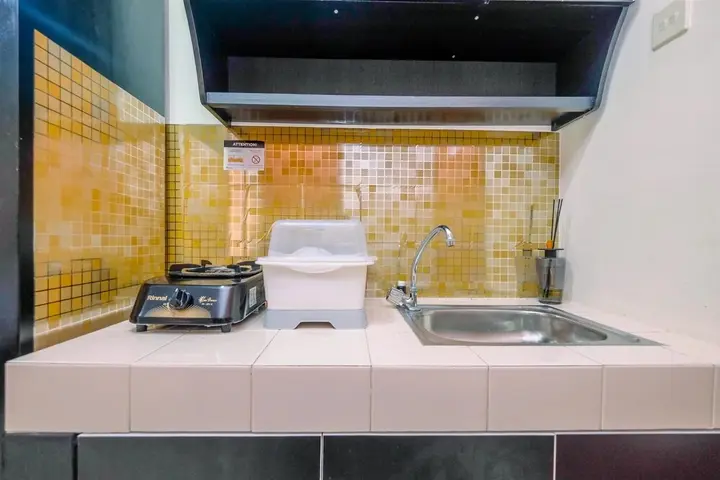 Депок: Cozy Living Studio Apartment At Margonda Residence 3