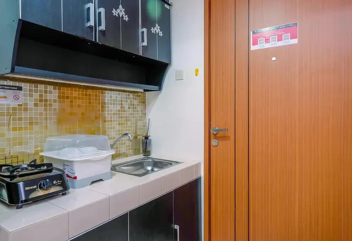Депок: Cozy Living Studio Apartment At Margonda Residence 3