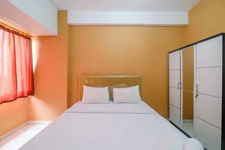 Homey And Simply Studio Apartment At Margonda Residence 5 — фото 5