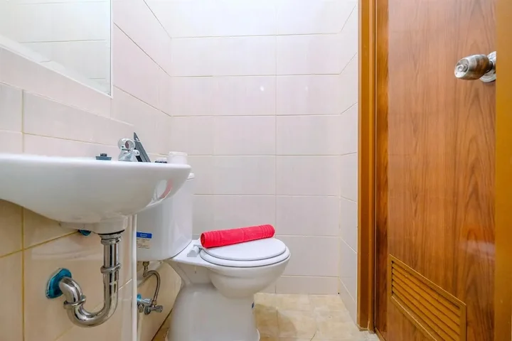 Депок: Comfortable Studio Room At Dave Apartment