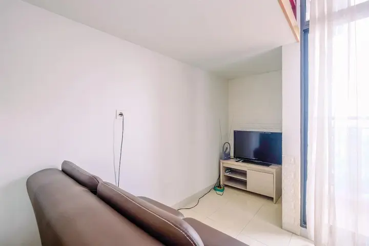 Депок: Comfortable Studio Room At Dave Apartment