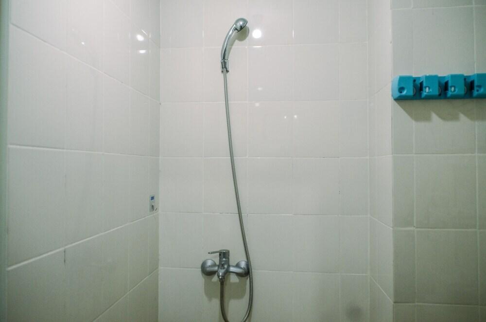 Тангеранг: Comfort And Cozy Living 2Br At Medina Apartment