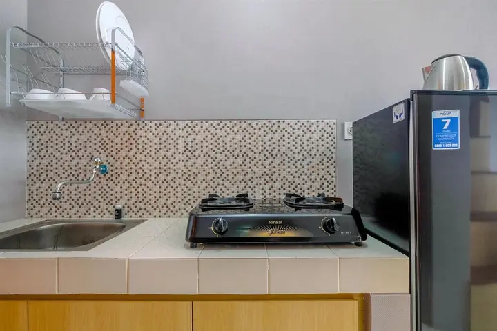 Депок: Comfortable And Cozy Studio Room At Dave Apartment