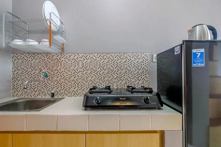 Депок: Comfortable And Cozy Studio Room At Dave Apartment
