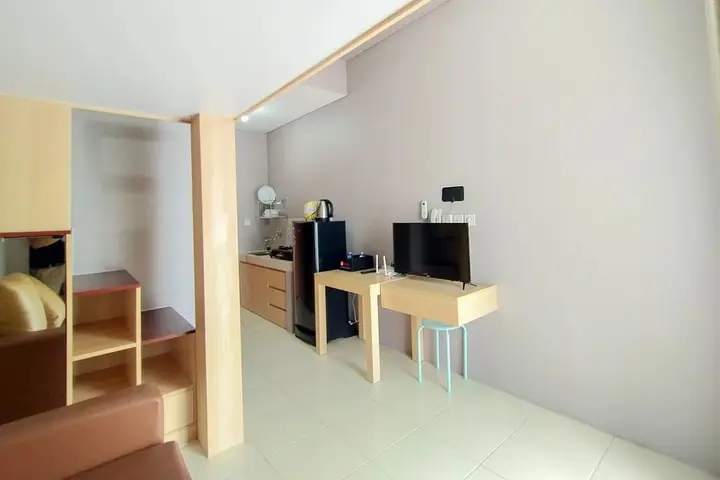 Nice And Cozy Living Studio Room At Dave Apartment — фото 3