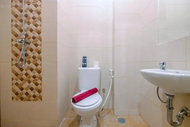 Депок: Affordable Price Studio At Dave Apartment