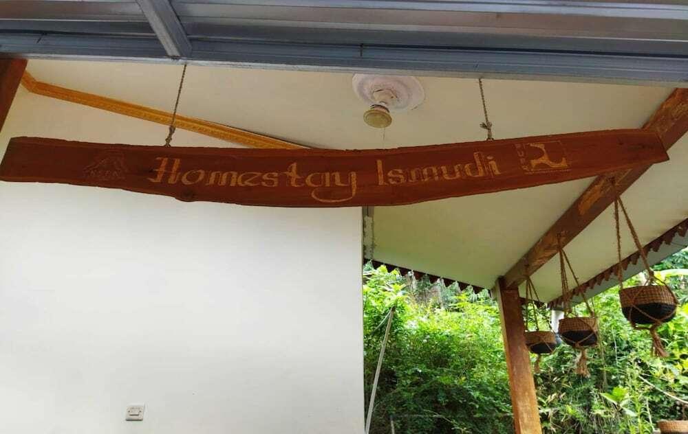 Боробудур: Borobudur Kampung Homestay - Ismudi