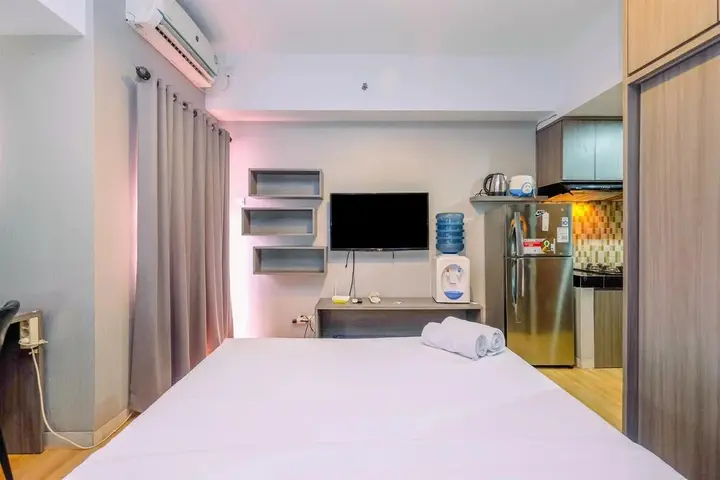 Cozy Living and Homey Studio Apartment at Margonda Residence 5 — фото 5