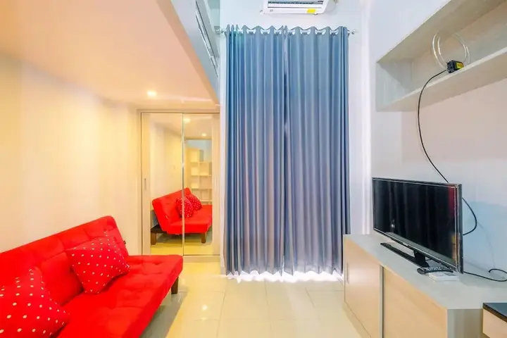 Депок: Comfortable and Cozy Living Studio Room at Dave Apartment