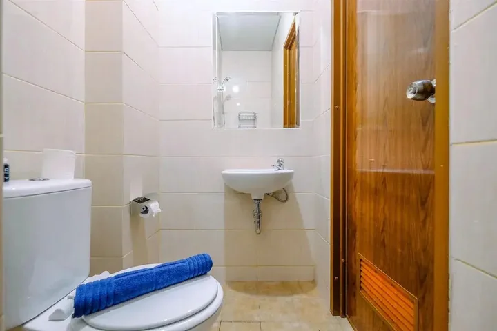 Депок: Comfortable and Cozy Living Studio Room at Dave Apartment