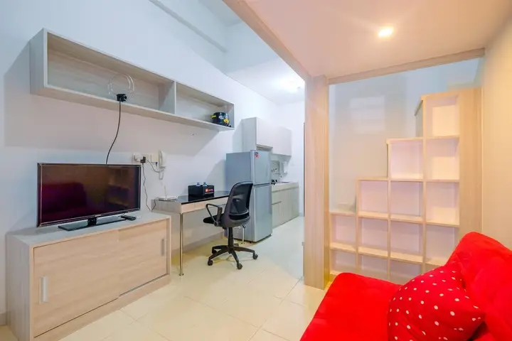 Comfortable and Cozy Living Studio Room at Dave Apartment — фото 5