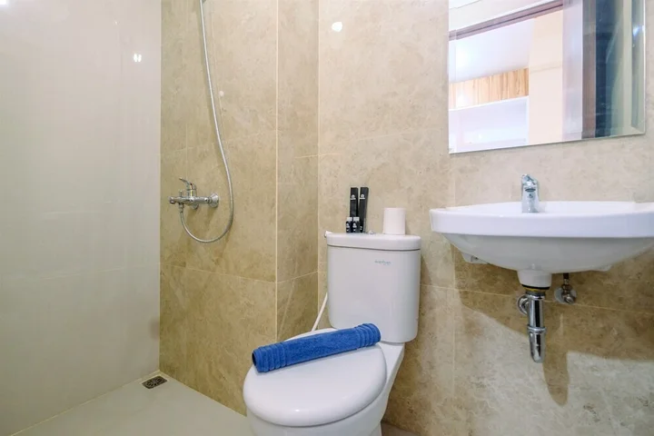 Депок: Comfortable and Cozy Studio Room at Transpark Cibubur Apartment