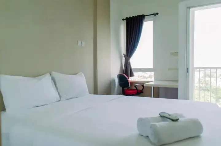 Comfortable and Simply Studio Apartment at Tamansari Skylounge — фото 2