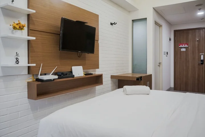 Тангеранг: Elegant and Comfortable Studio at Skandinavia Apartment