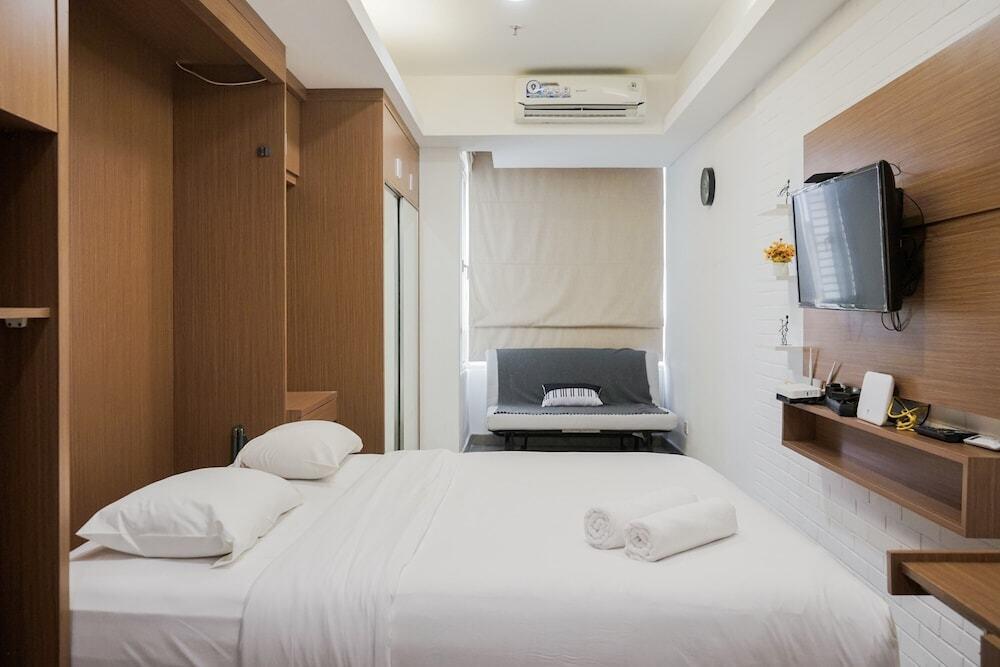 Тангеранг: Elegant and Comfortable Studio at Skandinavia Apartment