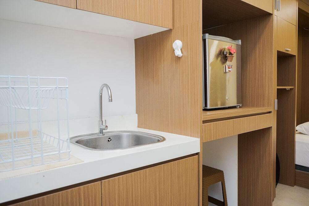 Тангеранг: Elegant and Comfortable Studio at Skandinavia Apartment