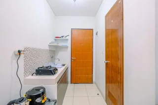 Депок: Comfortable and Minimalist Studio at Dave Apartment