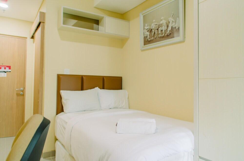 Luxurious Studio At B Residence No Kitchen Apartment — фото 4