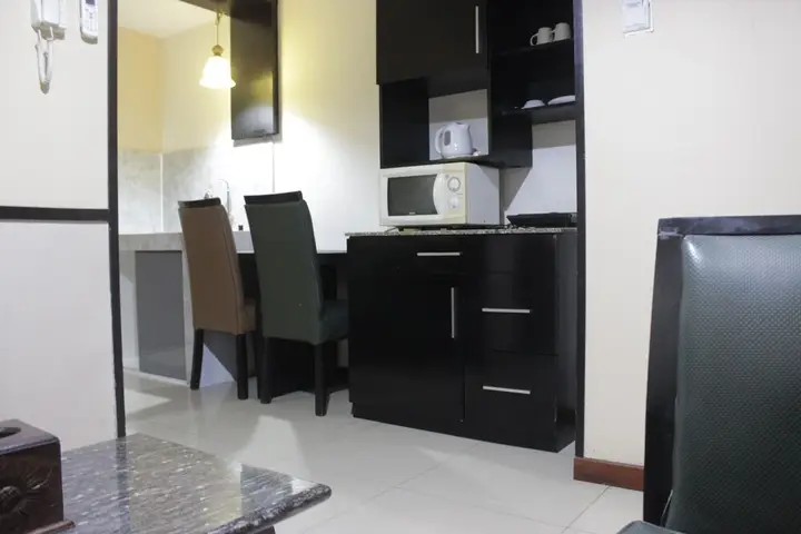 Spacious 1BR with Great View at Marbella Suites Dago — фото 4