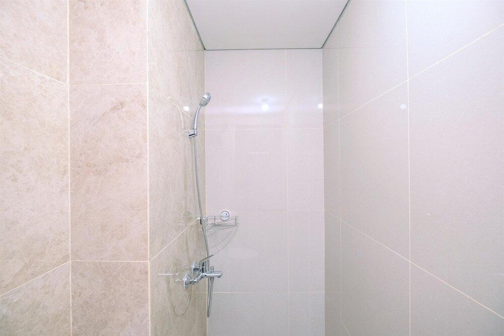 Депок: Elegant and Comfy 3BR Transpark Cibubur Apartment