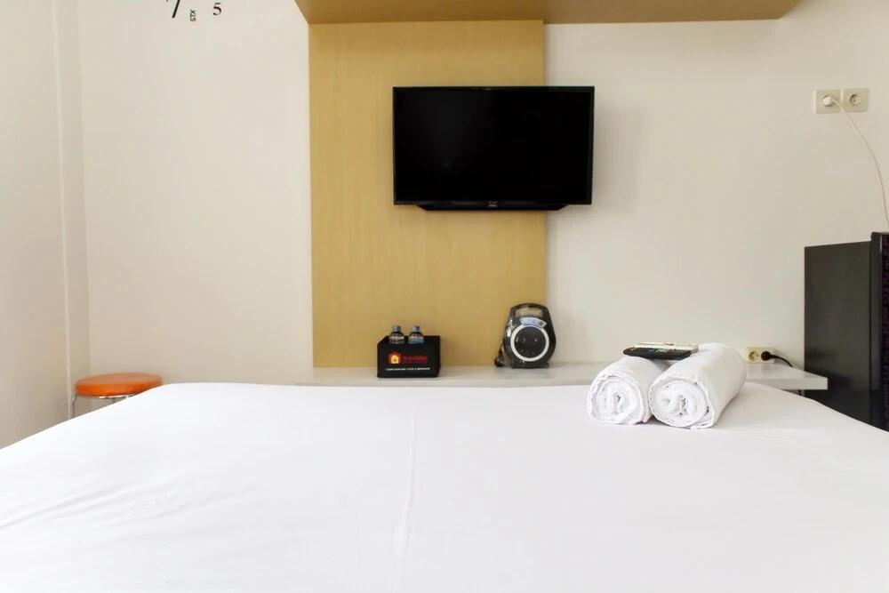 Чикаранг: Simple And Comfort Studio At Riverview Jababeka Apartment