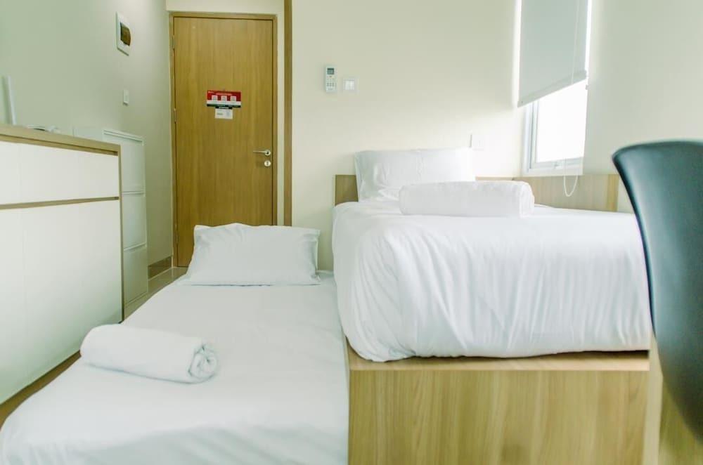 Legok: Comfortable And Simply Studio At B Residence