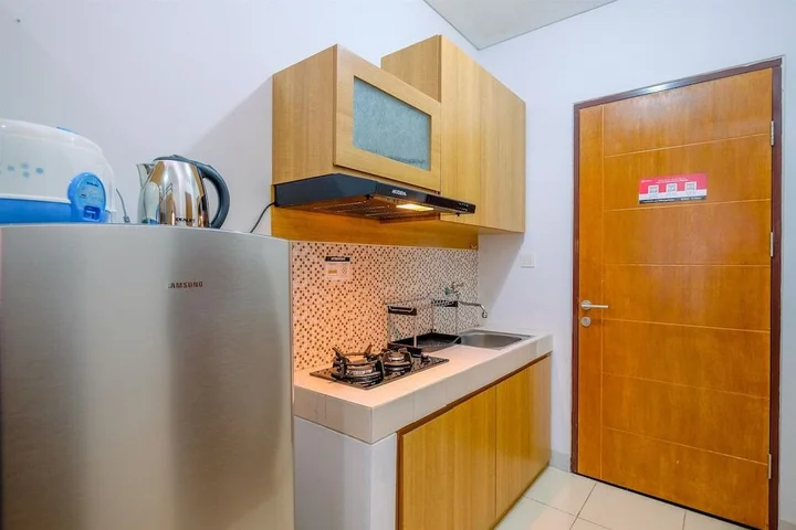 Депок: Minimalist And Homey Studio At Dave Apartment