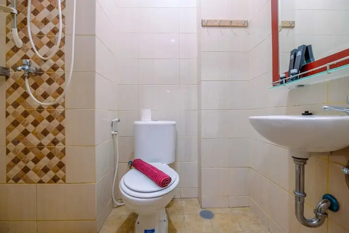 Депок: Minimalist And Homey Studio At Dave Apartment