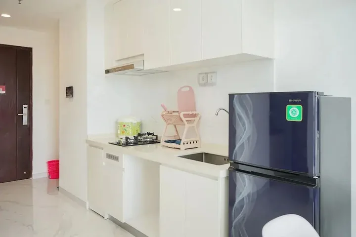 Legok: Comfortable Design 2BR with Washing Machine Sky House BSD Apartment