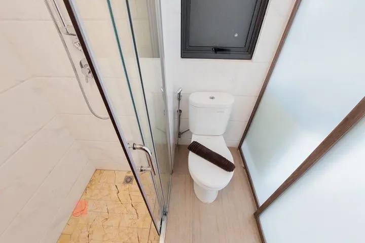 Legok: Fully Furnished with Cozy Design 2BR at Sky House BSD Apartment