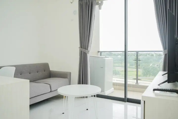 Legok: Fully Furnished with Cozy Design 2BR at Sky House BSD Apartment