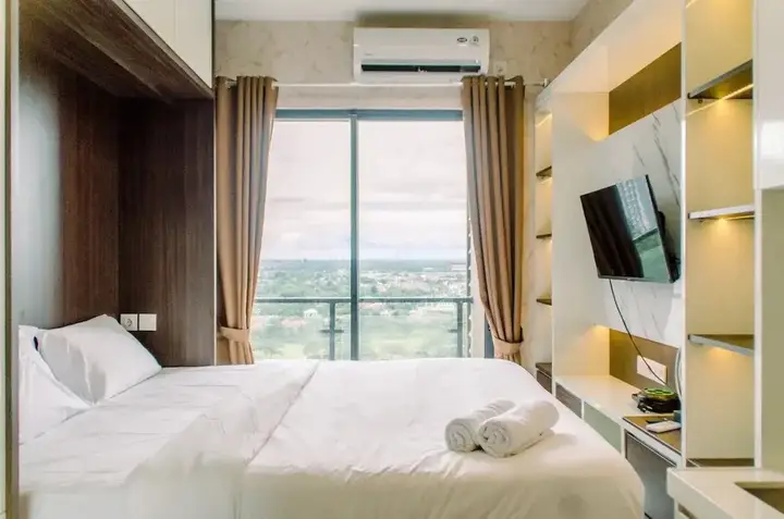 Modern and Cozy Studio at Sky House BSD Apartment — фото 4