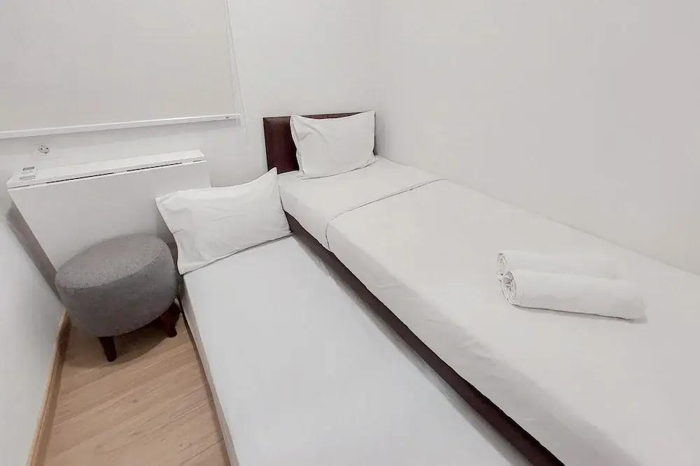 Nice and Elegant 2BR at Sky House BSD Apartment — фото 1