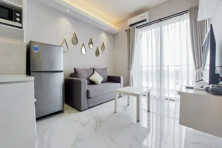 Nice and Elegant 2BR at Sky House BSD Apartment — фото 4