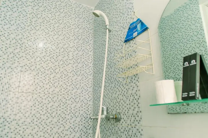 Тангеранг: Comfort Studio (No Kitchen) at Aeropolis Apartment