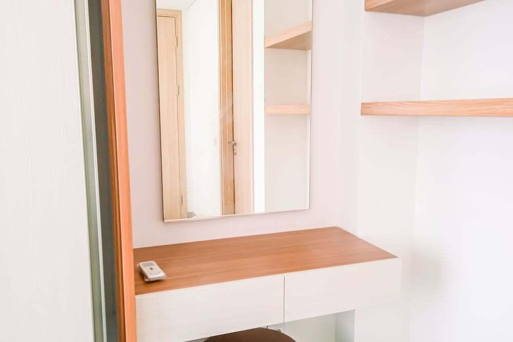 Тангеранг: Spacious and Nice 3BR at Hillcrest House Apartment