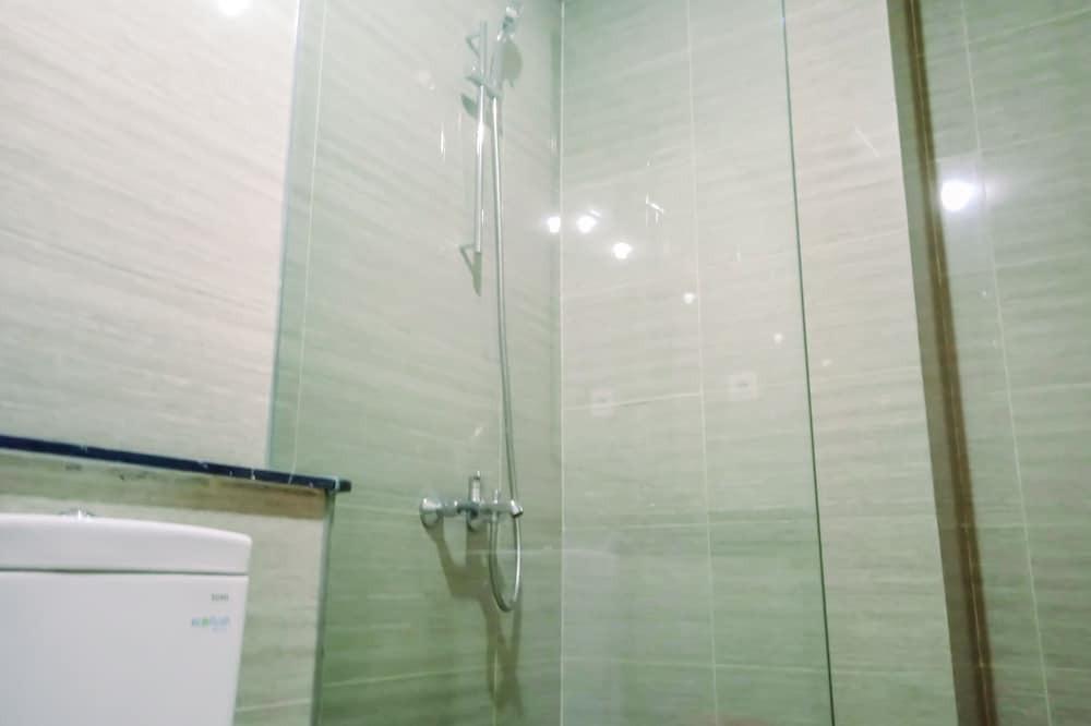 Тангеранг: Spacious and Nice 3BR at Hillcrest House Apartment