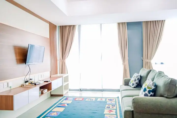 Spacious and Nice 3BR at Hillcrest House Apartment — фото 1