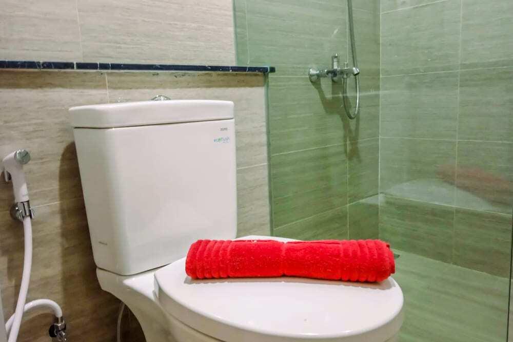 Тангеранг: Spacious and Elegant 4BR at Hillcrest House Apartment
