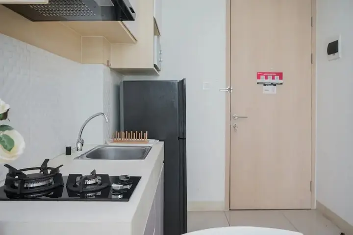 Тангеранг: Comfy and Tidy 1BR Apartment at Tree Park City BSD