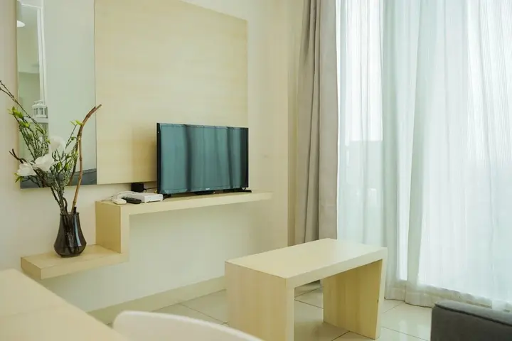 Тангеранг: Comfy and Tidy 1BR Apartment at Tree Park City BSD