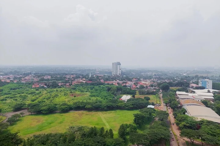Тангеранг: Comfy and Tidy 1BR Apartment at Tree Park City BSD