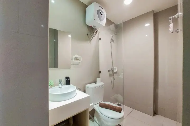 Тангеранг: Comfy and Tidy 1BR Apartment at Tree Park City BSD
