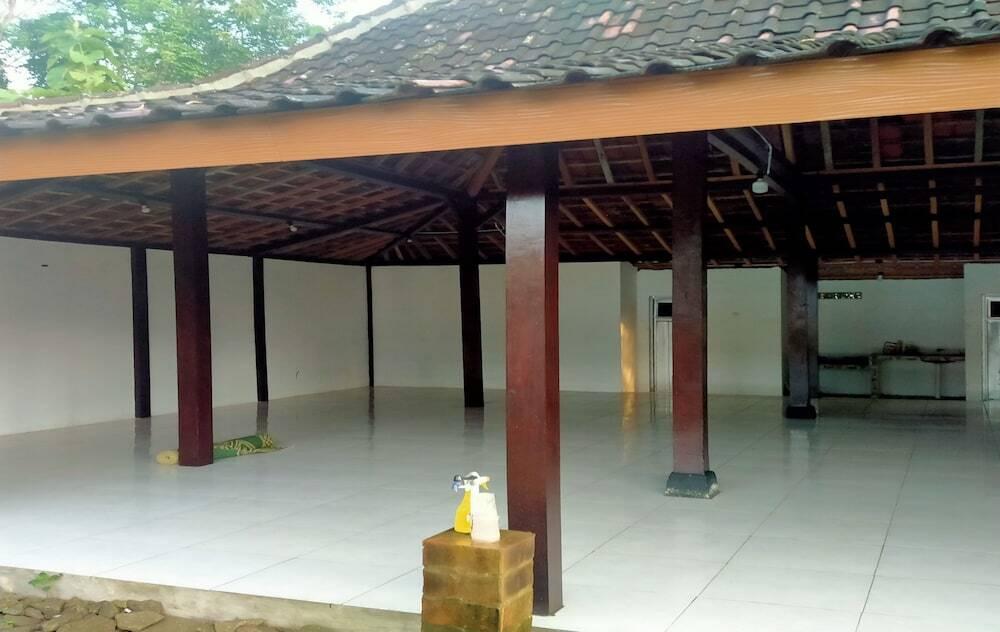 Батуретно: Abiyasa Homestay Syariah