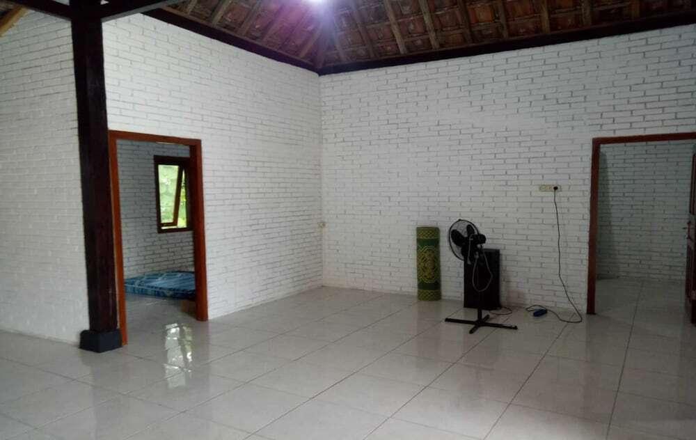 Батуретно: Abiyasa Homestay Syariah