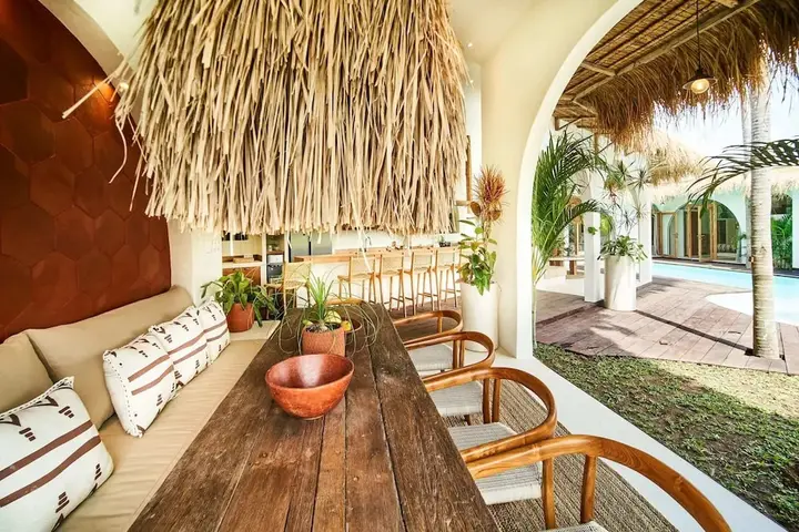 Керобокан: Stunning 4BR Villa With Rice Field View in Umalas