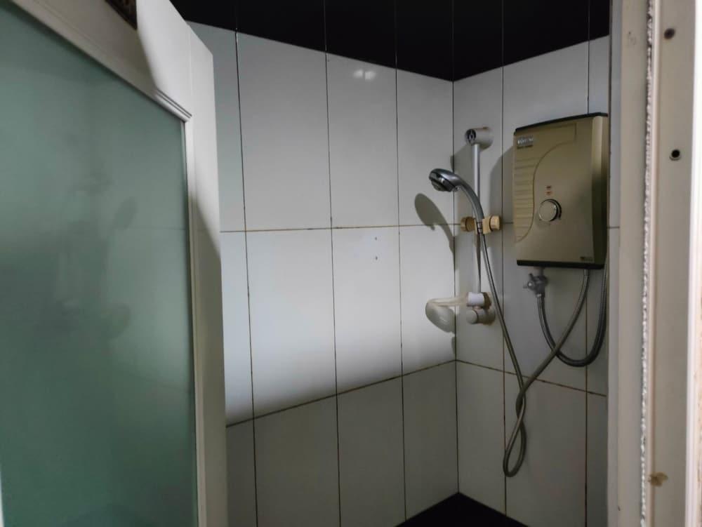 Медан: Hotel Grand Darussalam Syariah